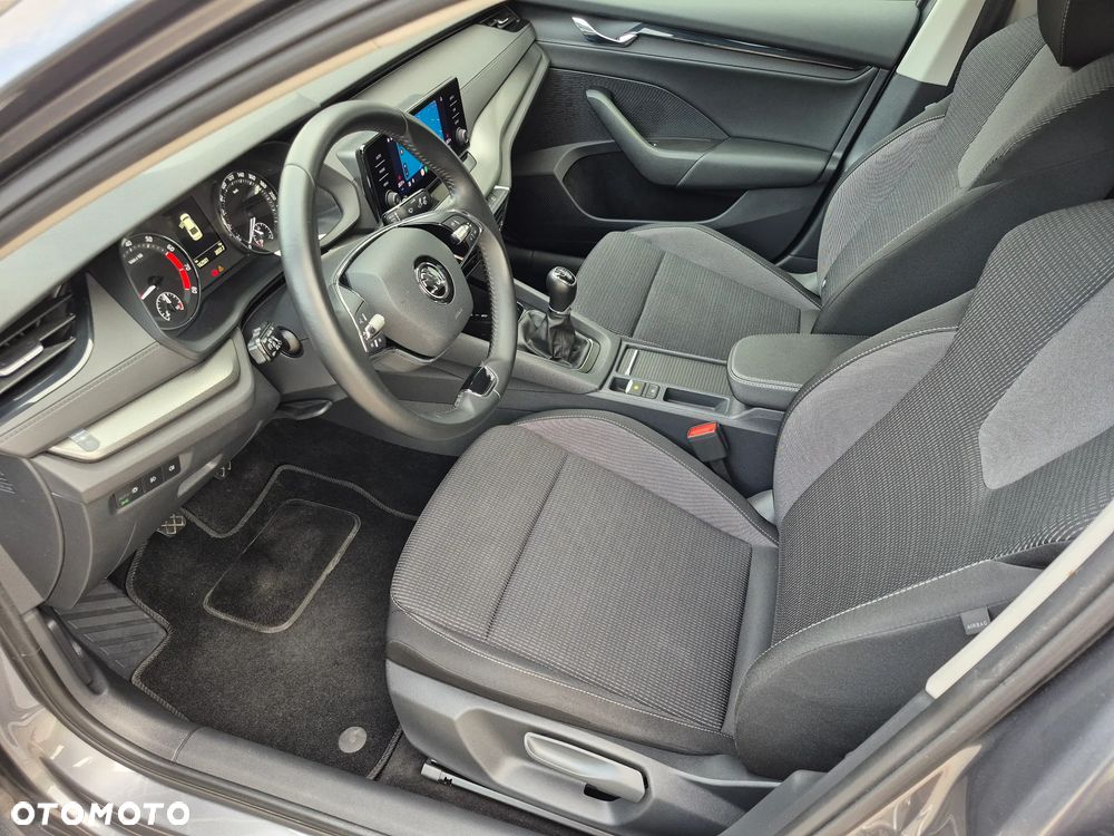 Skoda Octavia 1.5 TSI ACT Ambition - 5
