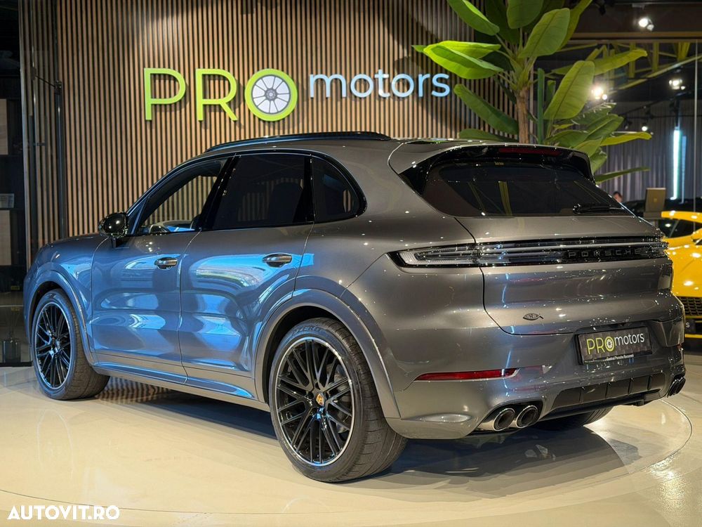 Porsche Cayenne - 13