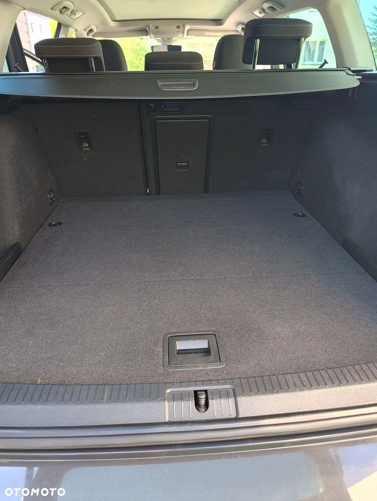 Volkswagen Golf 2.0 TDI (BlueMotion Technology) DSG Highline - 21