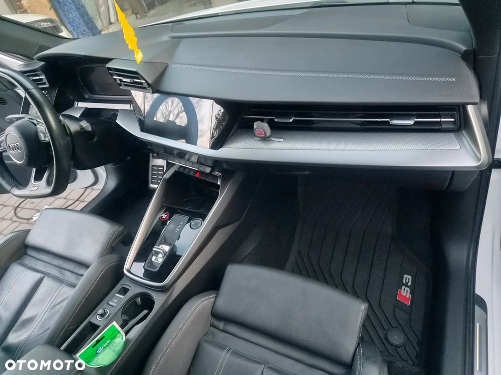 Audi S3 S tronic - 20