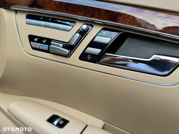 Mercedes-Benz Klasa S 500 L 4Matic BlueEFFICIENCY 7G-TRONIC - 13