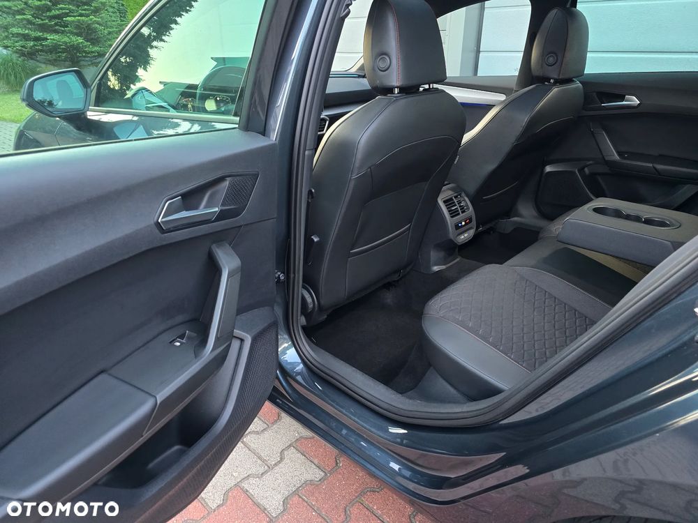 Seat Leon Sportstourer 2.0 TDI DSG FR - 26