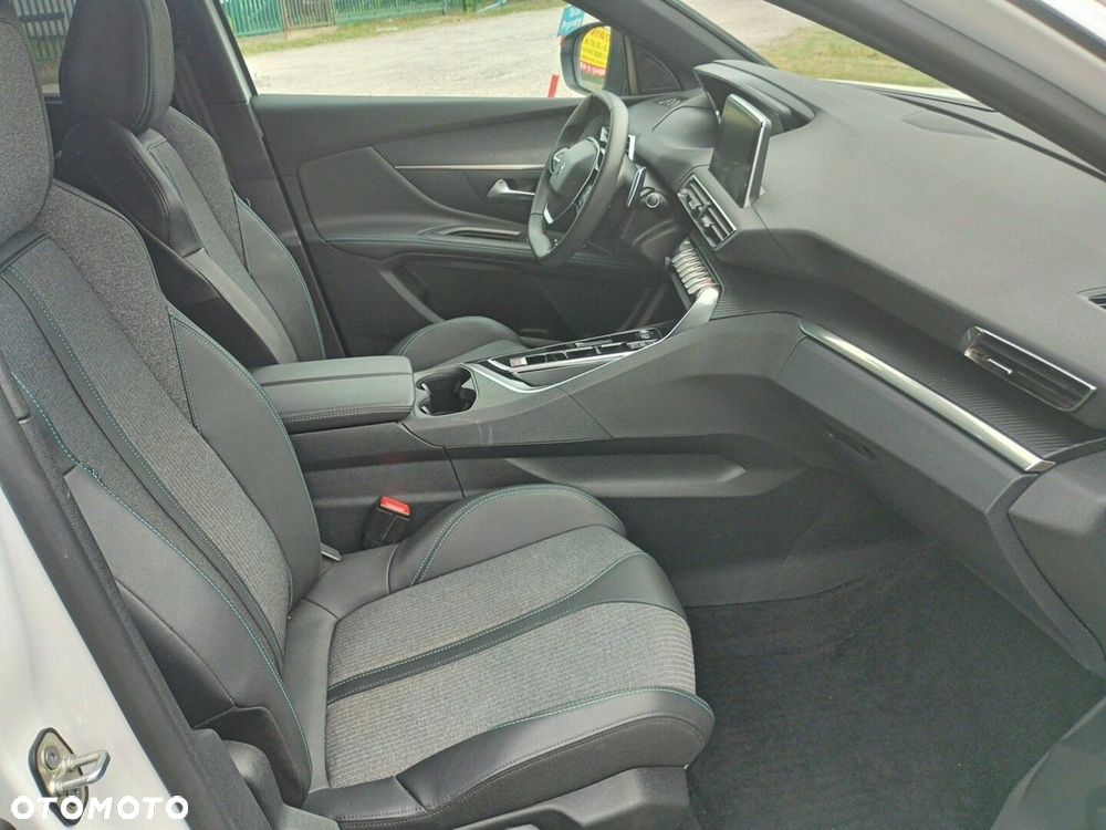 Peugeot 5008 1.5 BlueHDi Allure Pack S&S EAT8 - 16