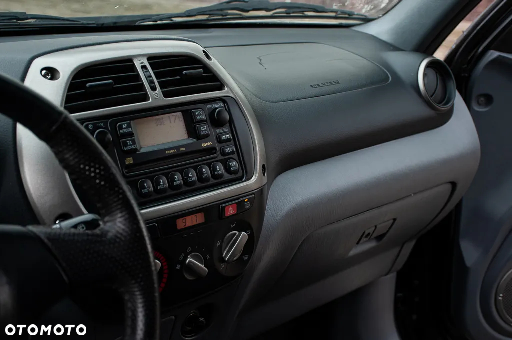 Toyota RAV4 2.0 VVT-i Sol - 36