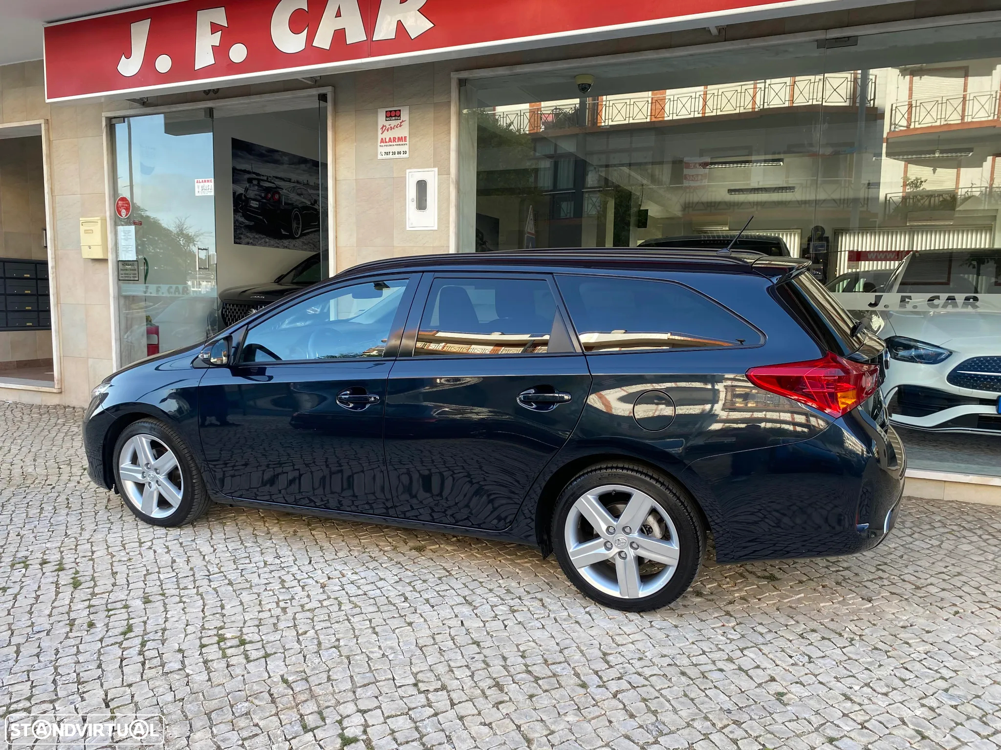 Toyota Auris Touring Sports 1.4 D-4D Com+P.Sport - 5