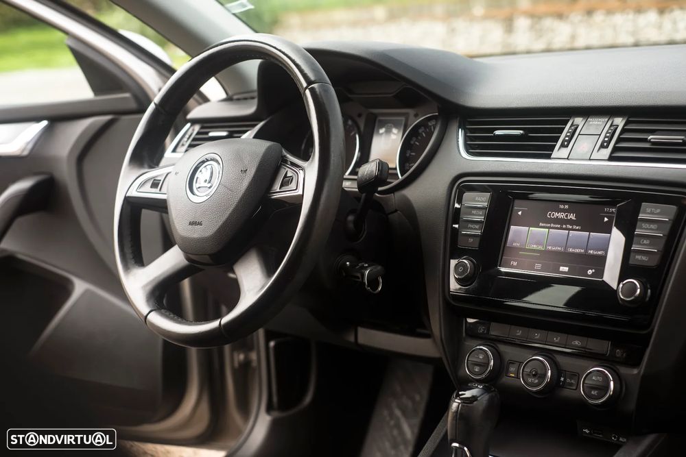 Skoda Octavia Break 1.6 TDi Ambition DSG - 11