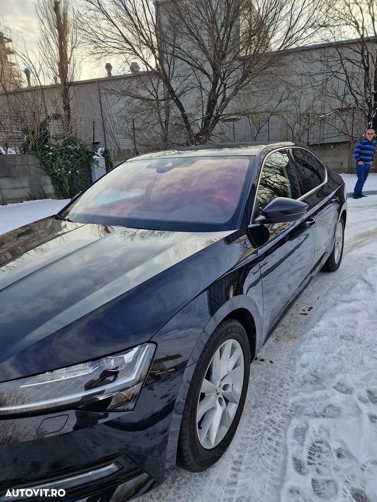 Skoda Superb 2.0 TDI DSG Ambition - 2