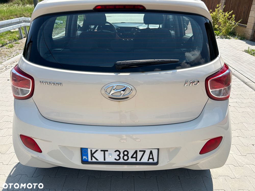 Hyundai i10 - 10