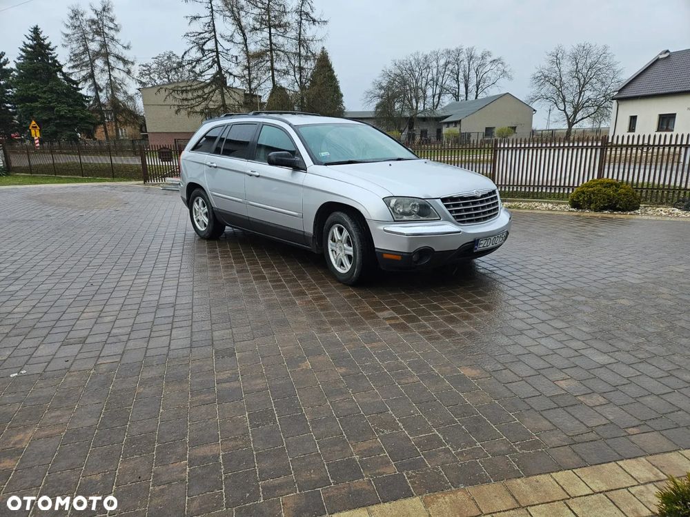 Chrysler Pacifica - 1