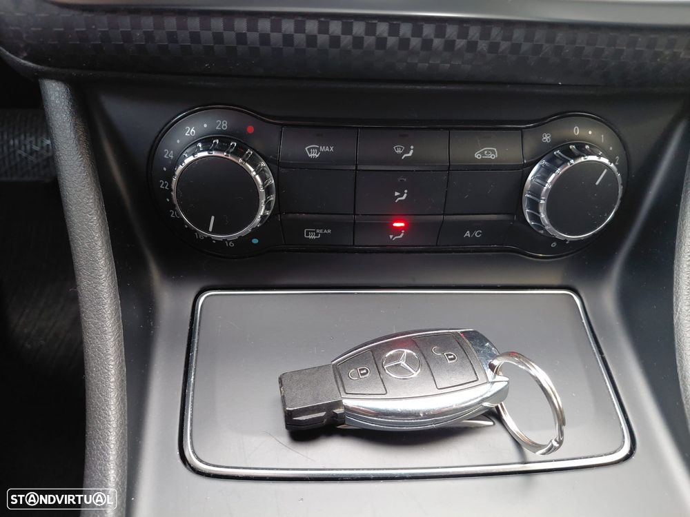 Mercedes-Benz A 180 d Style Aut. - 17