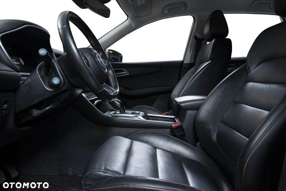 MG EHS 1.5T-GDI PHEV Luxury - 18