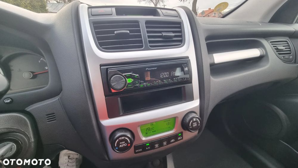 Kia Sportage 2.0 2WD Attract - 13