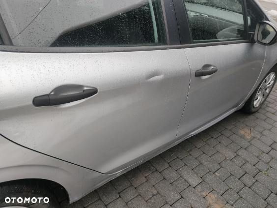 Peugeot 208 1.4 HDi Active - 2