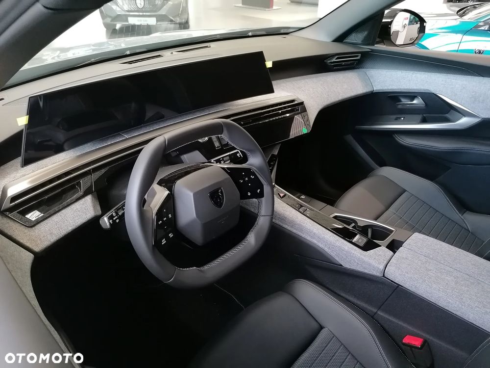Peugeot 3008 1.2 PureTech mHEV Allure e-DCS6 - 8