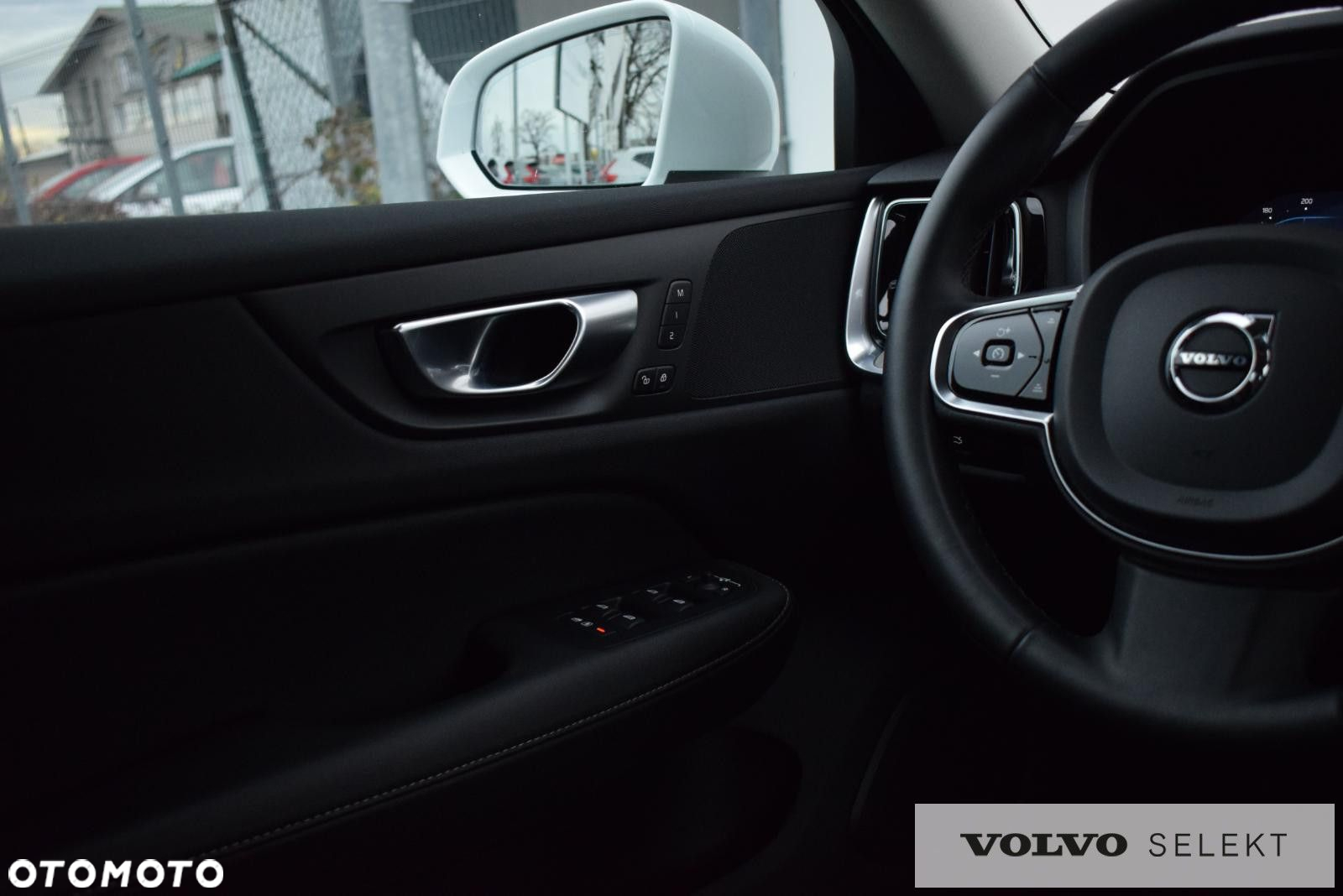Volvo V60 Cross Country - 14