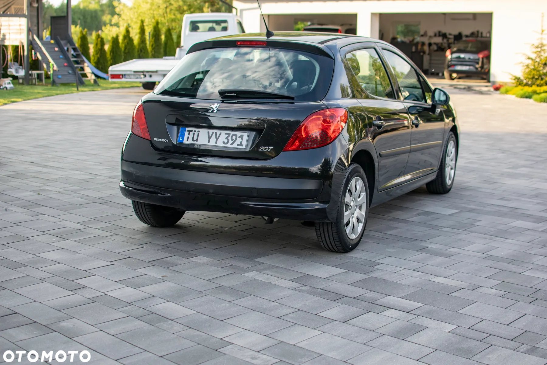 Peugeot 207 - 18