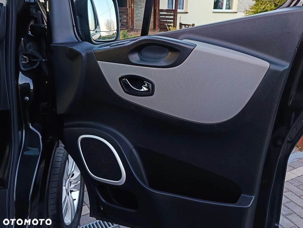Renault Trafic Grand Combi Expression - 23