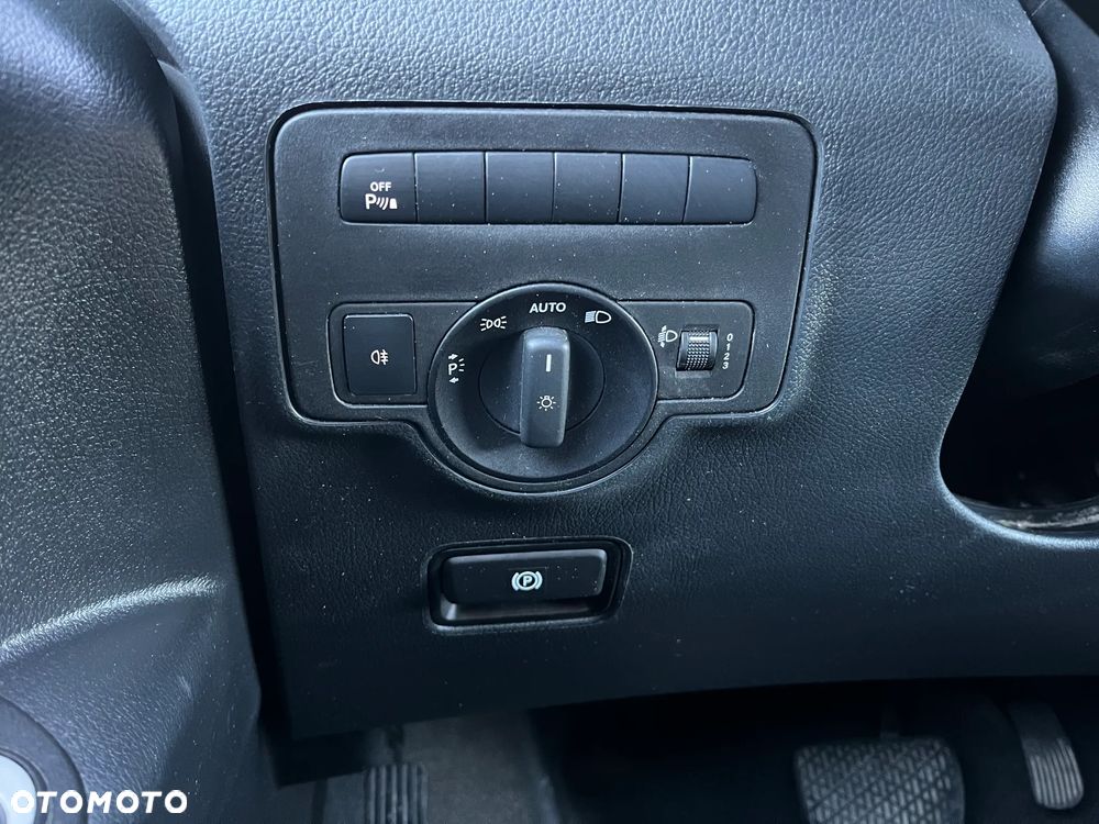 Mercedes-Benz VITO - 22