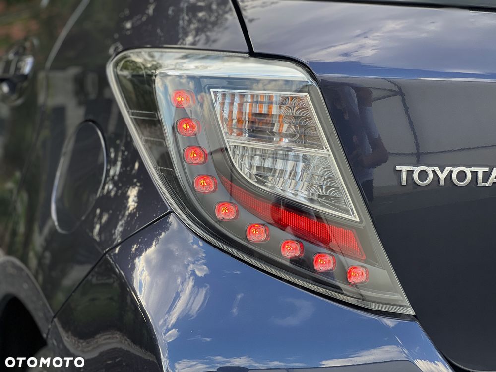 Toyota Yaris 1.33 Business Edition - 17