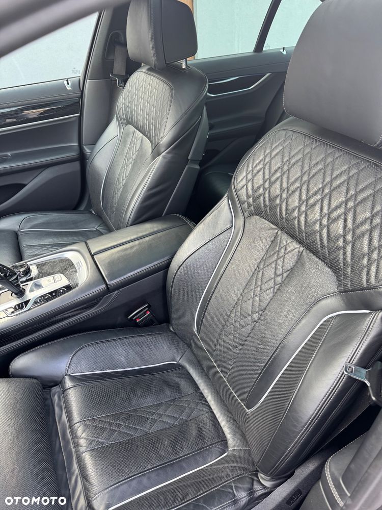 BMW Seria 7 - 11