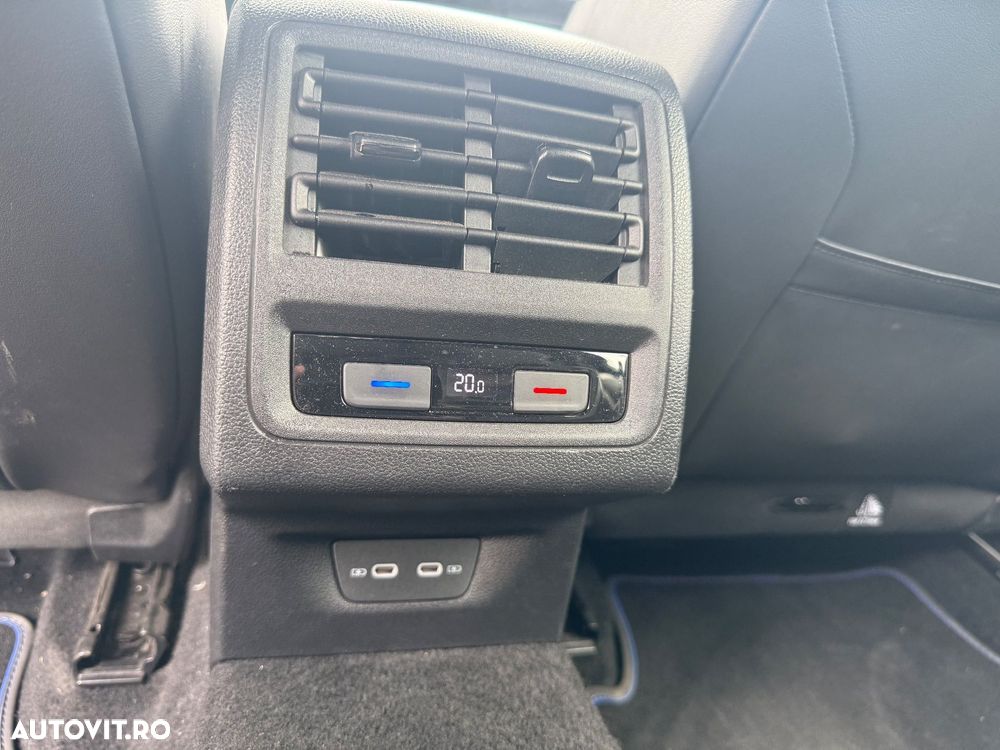 Volkswagen Golf 2.0 TSI DSG 4Motion R - 12