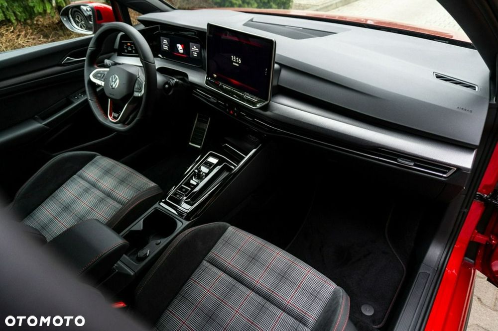 Volkswagen Golf - 28