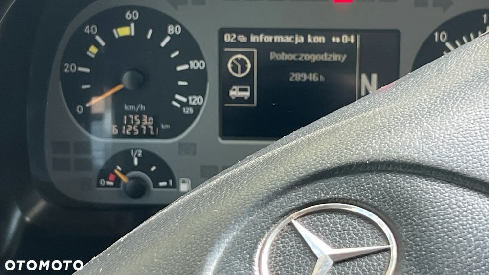 Mercedes-Benz Actros - 8