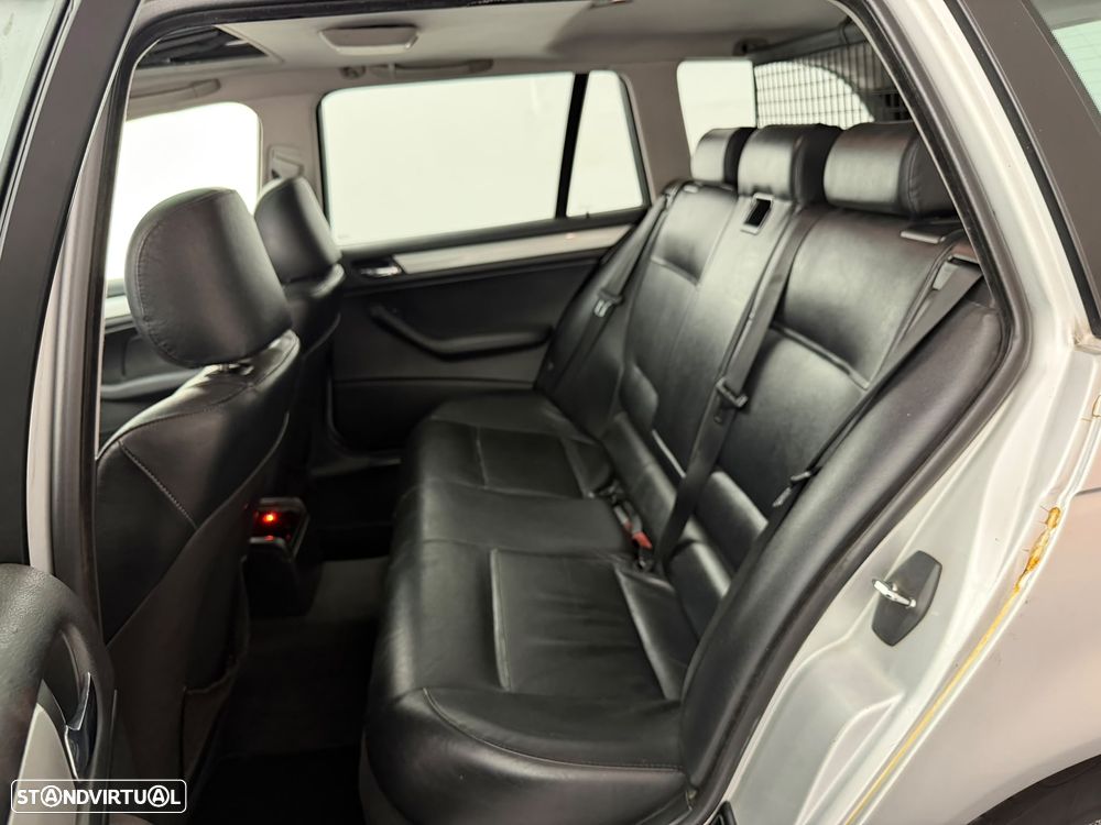 BMW 320 d Touring - 12