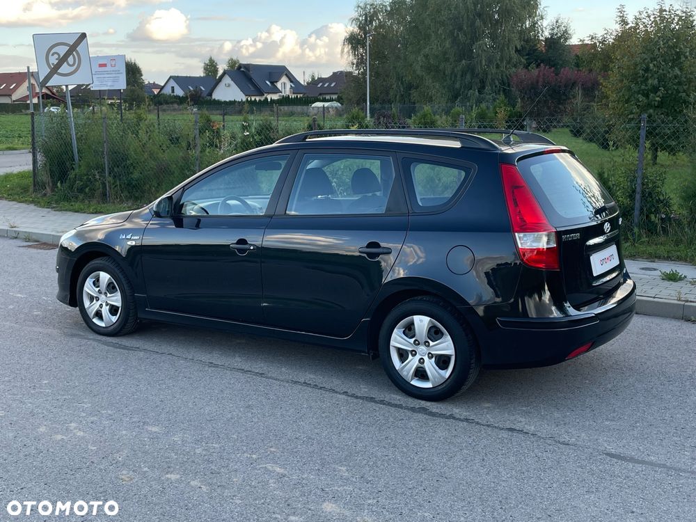 Hyundai i30 i30cw 1.6 CRDi blue Classic - 35