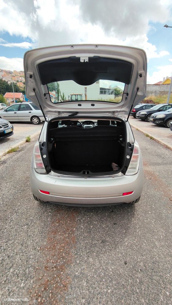 Lancia Ypsilon - 10