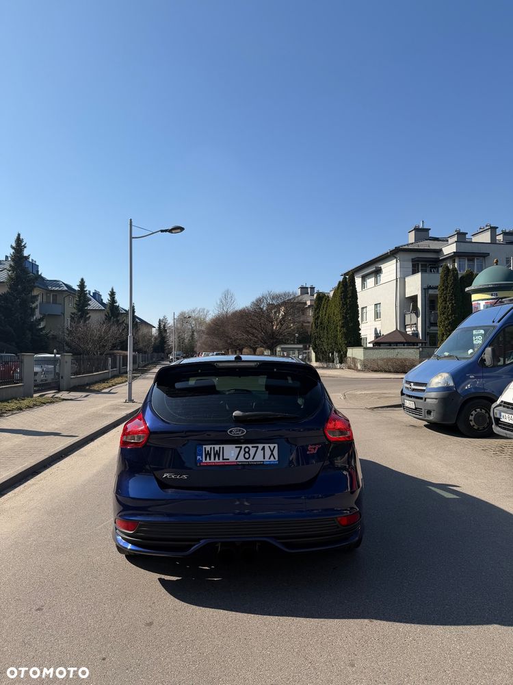 Ford Focus ST - 4