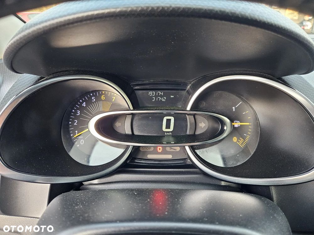Renault Clio 1.2 16V 75 Dynamique - 20