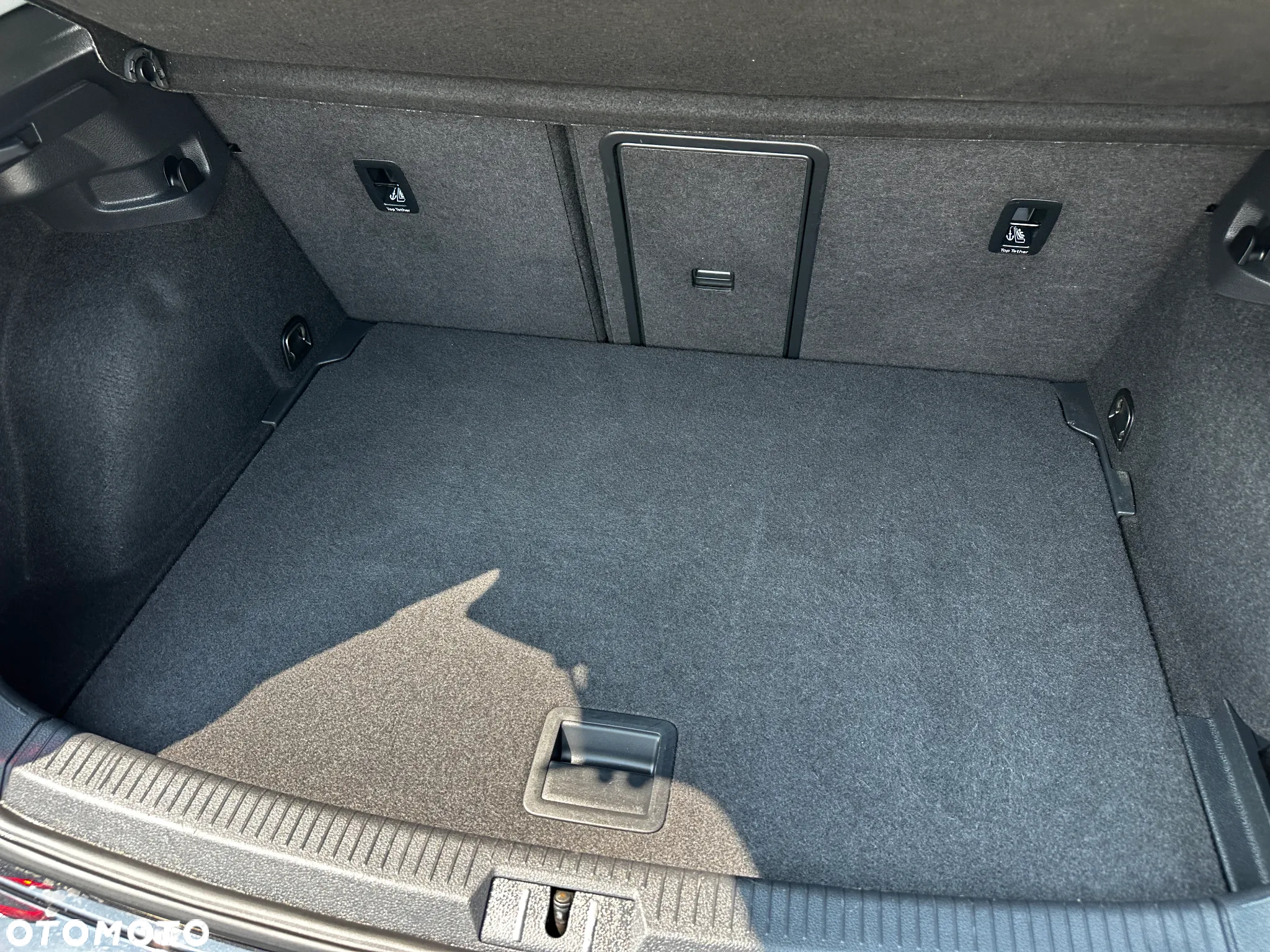 Volkswagen Golf - 29