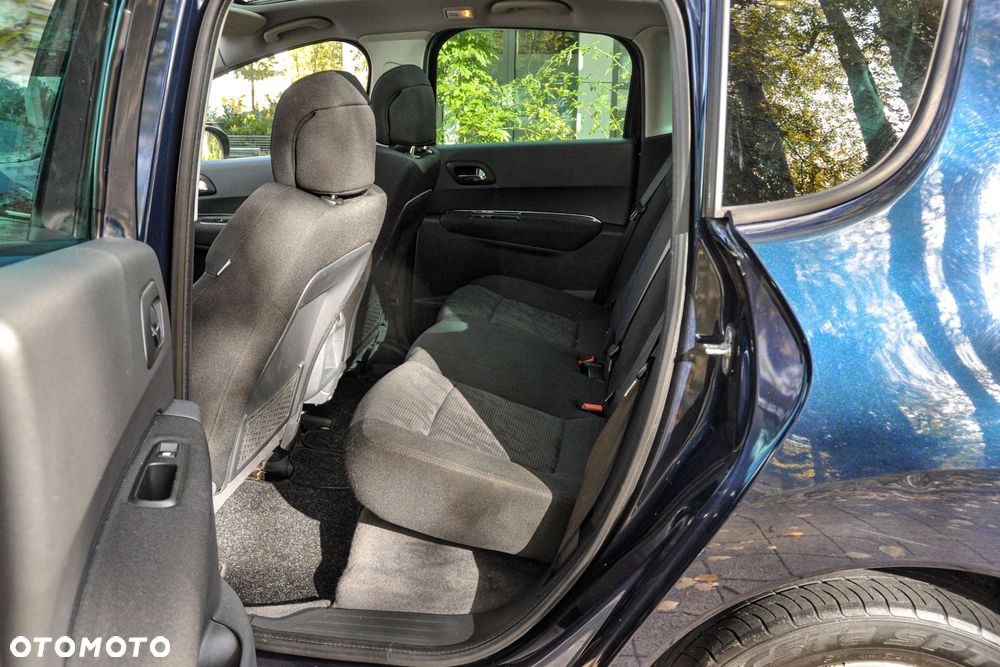 Peugeot 3008 1.6 Premium - 8