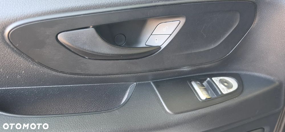 Mercedes-Benz Vito CDI Mixto 447.701 - 9