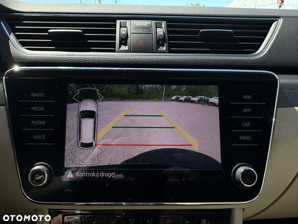 Skoda Superb 1.5 TSI Style DSG - 17