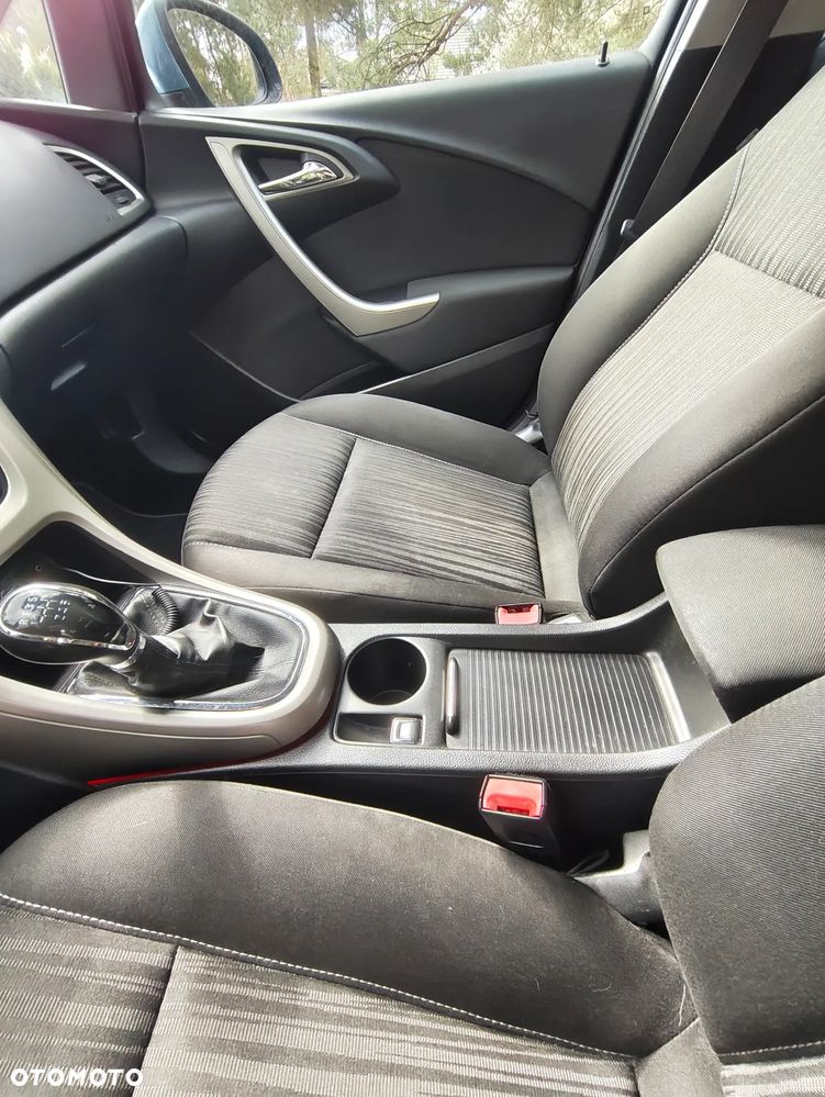 Opel Astra 1.4 Turbo Edition - 32