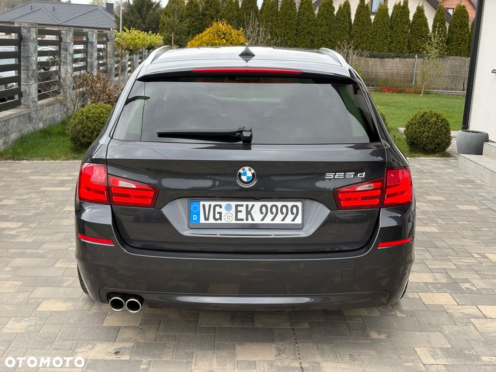 BMW Seria 5 525d - 7
