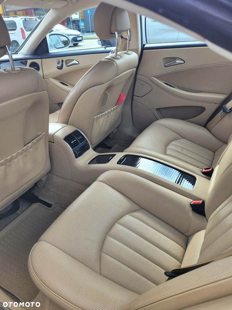 Mercedes-Benz CLS - 13