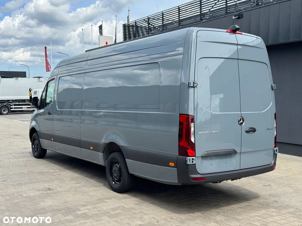 Mercedes-Benz Sprinter - 7