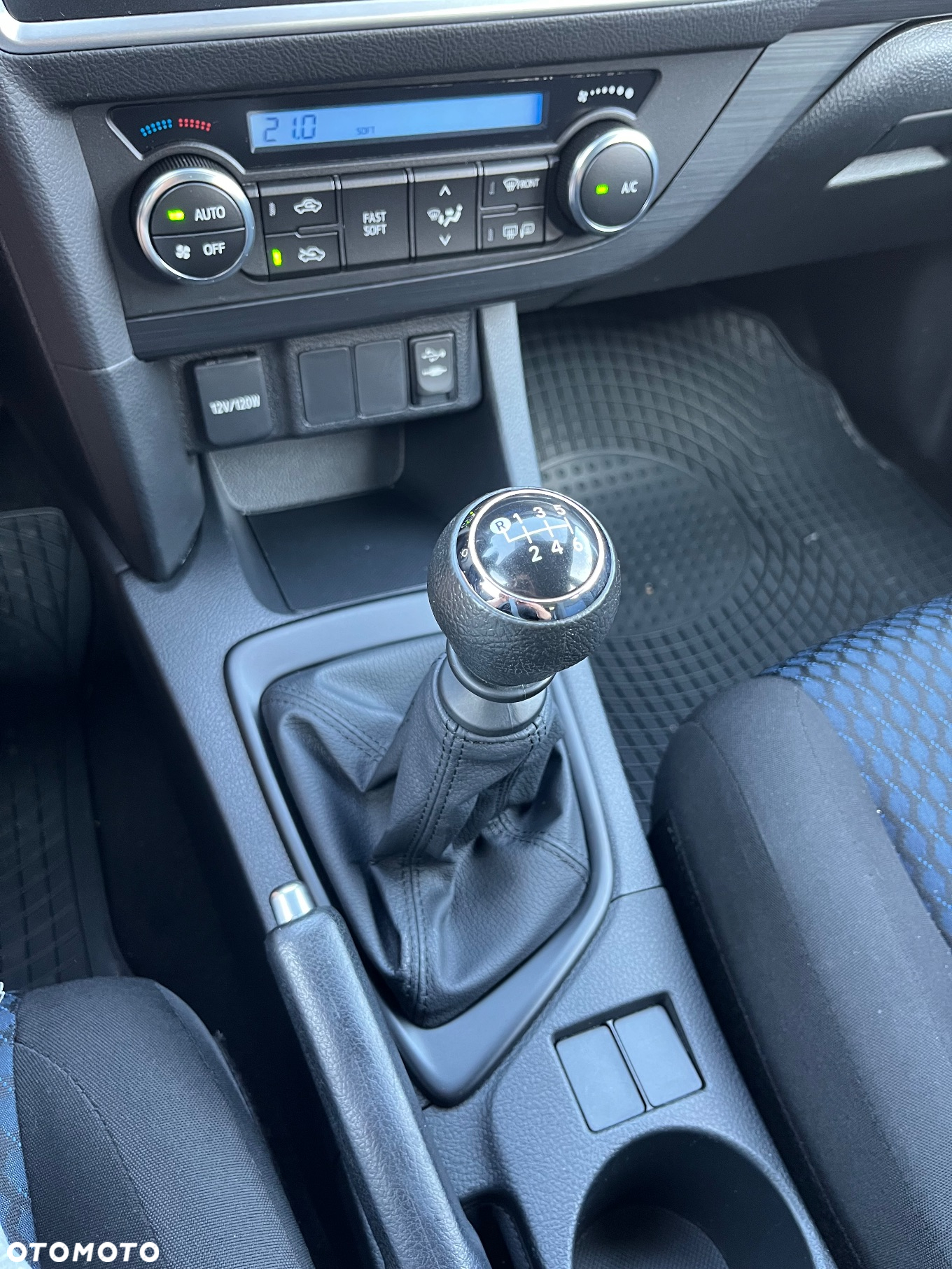 Toyota Auris 1.33 VVT-i Comfort - 33