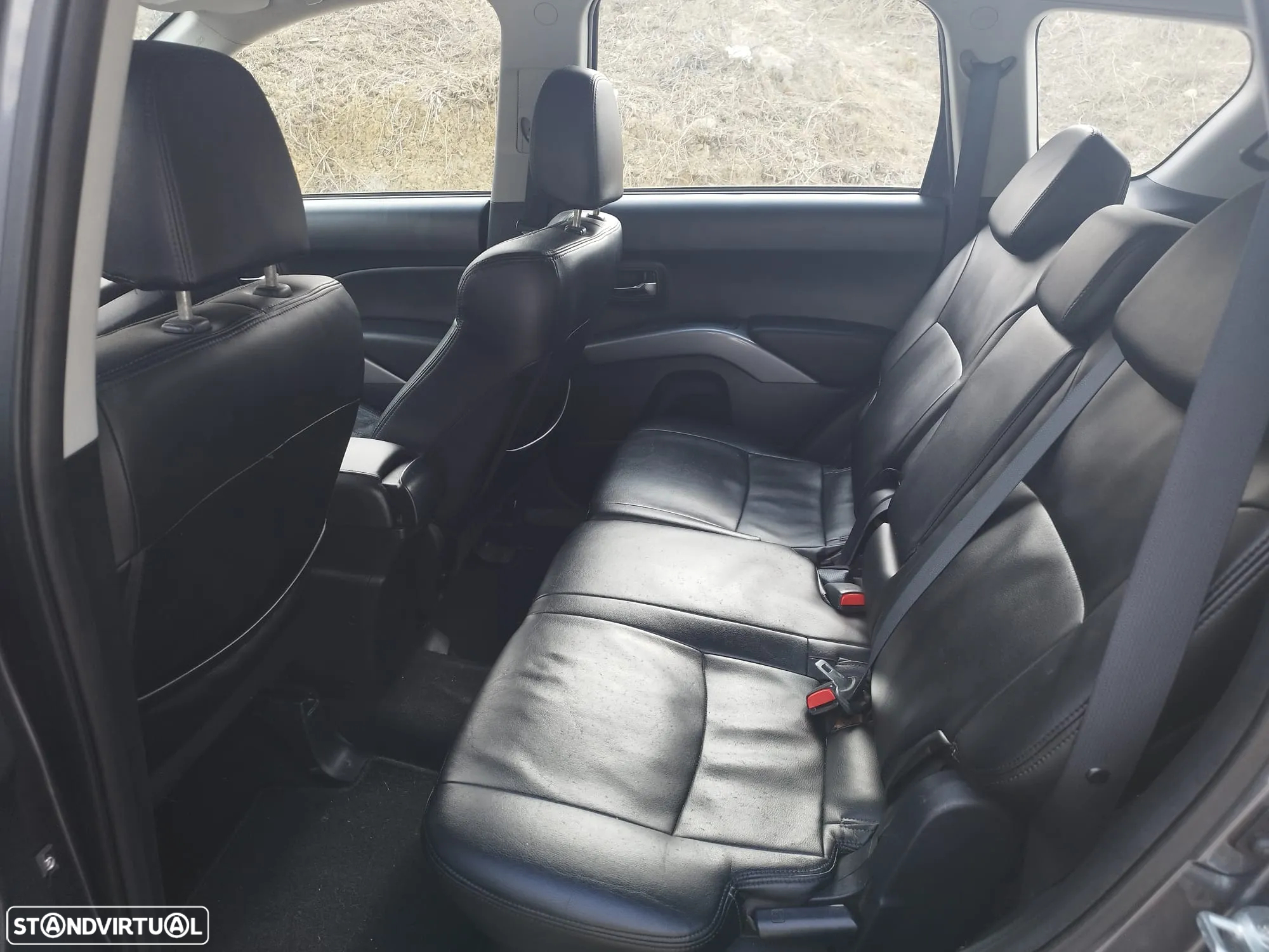Mitsubishi Outlander 2.0 DI-D Instyle 4WD - 7