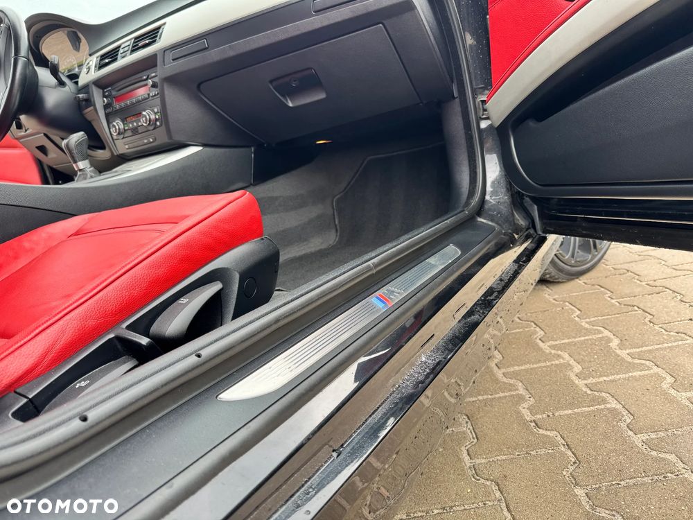 BMW Seria 3 320i Edition Exclusive - 25