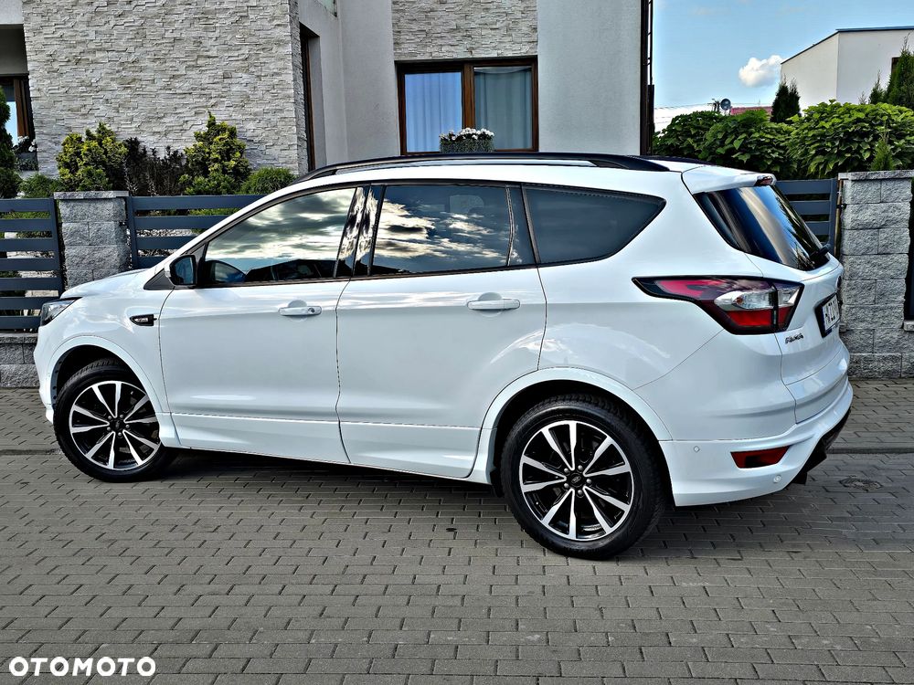 Ford Kuga 1.5 EcoBoost 2x4 ST-Line - 17