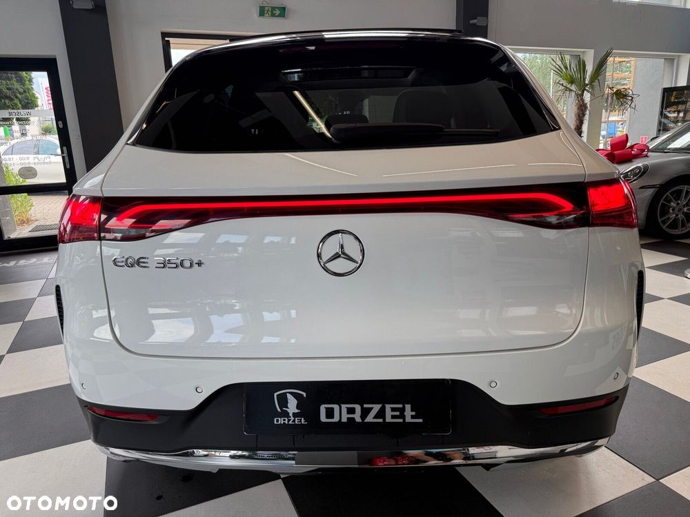 Mercedes-Benz EQE - 7
