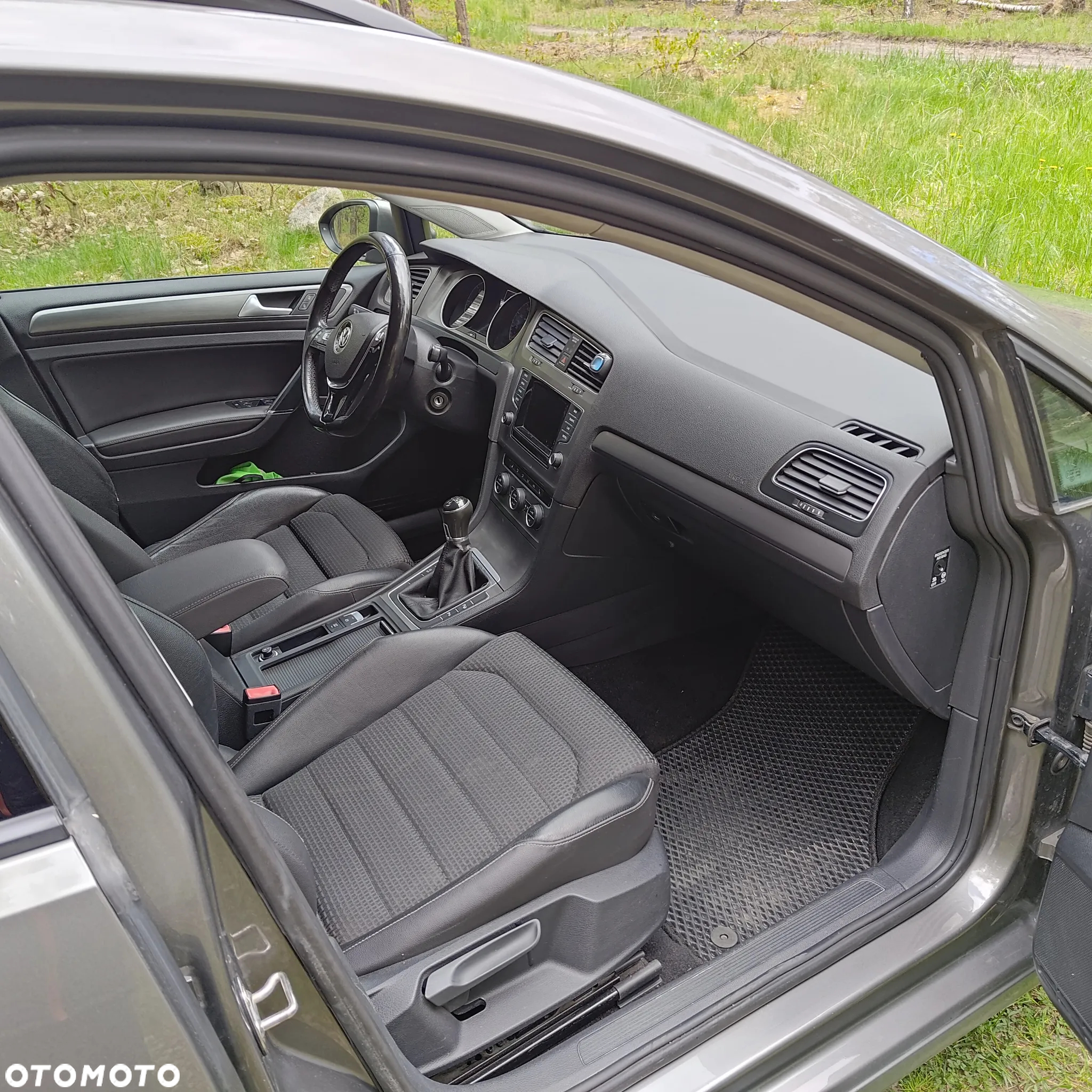 Volkswagen Golf - 12