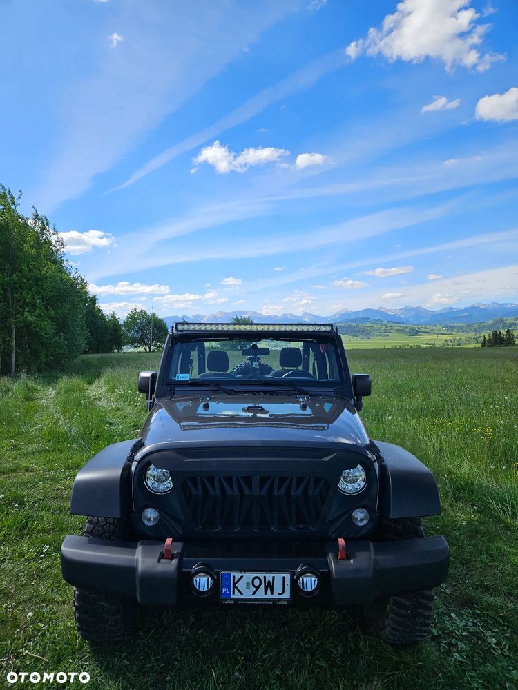 Jeep Wrangler - 3