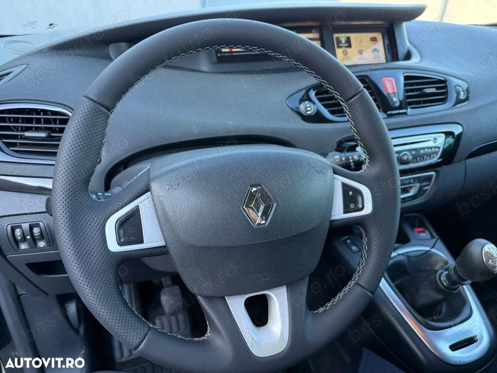Renault Scenic - 10