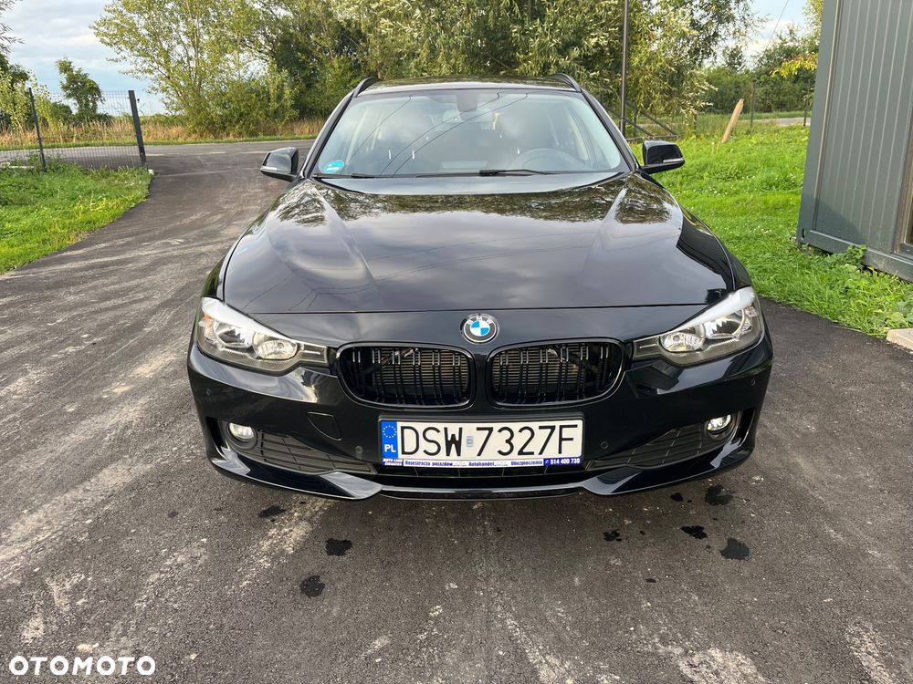 BMW Seria 3 318d - 2