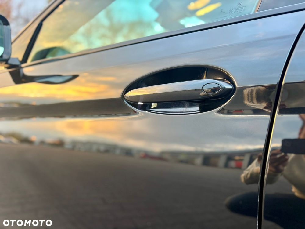 BMW Seria 5 520d xDrive MHEV Sport Line sport - 16